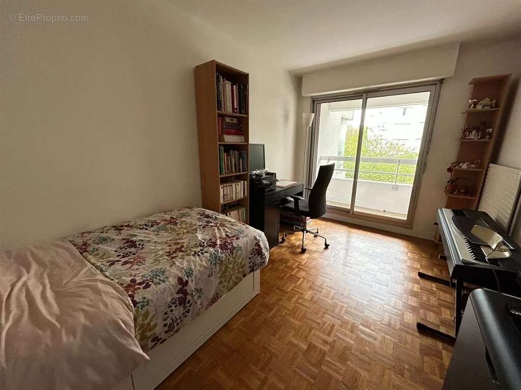 Appartement à PARIS-19E