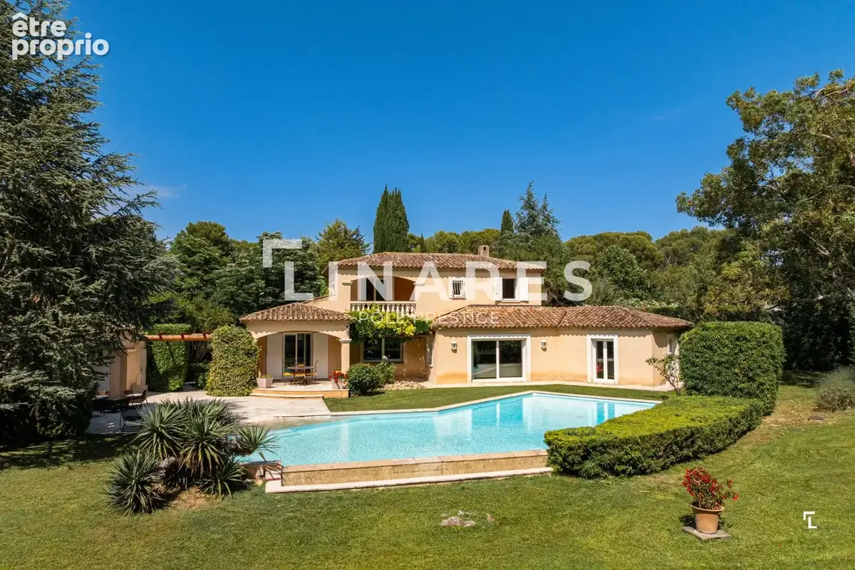 LA PROVENÇALE  – Maison provençale de 200m2  - Piscine - Terrain de 4000m2 - Potentiel constructible - Aix-en-Provence - photo 25