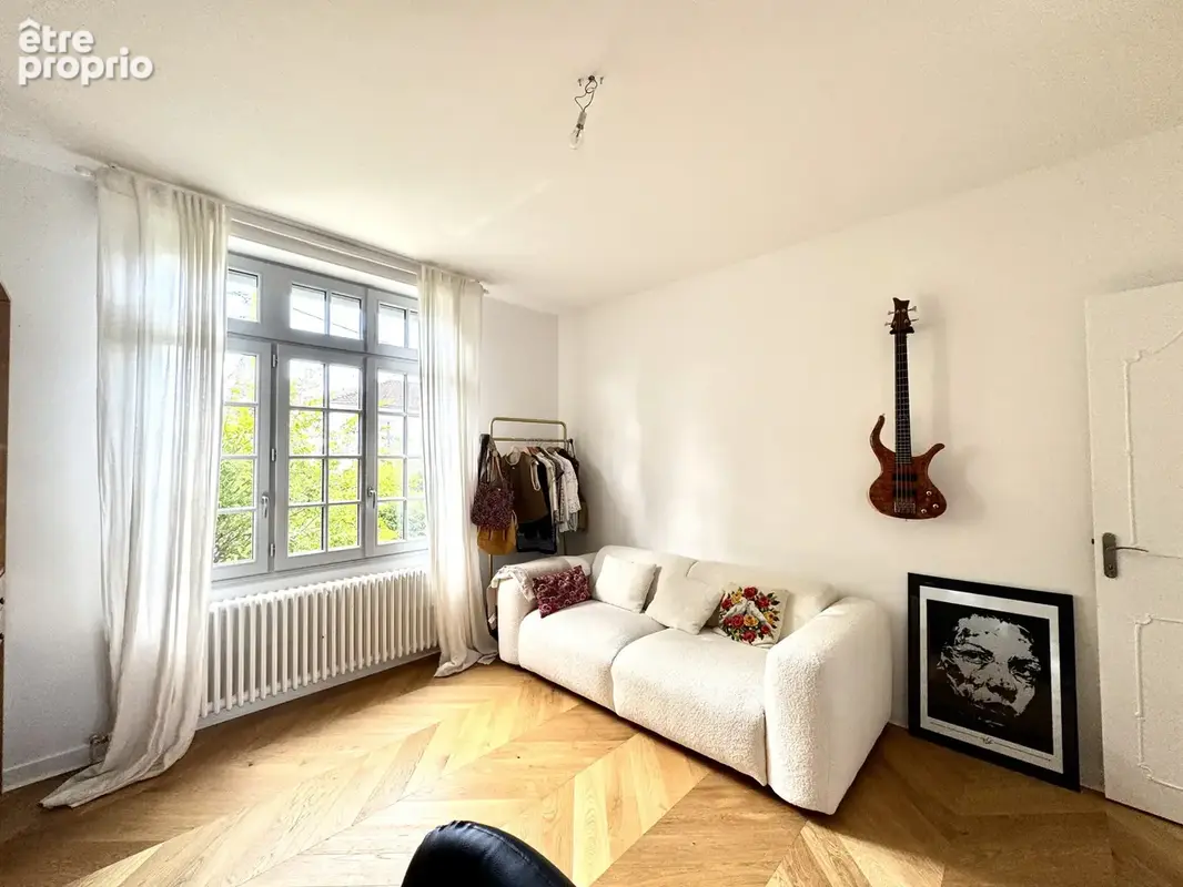 NIORT   Maison rénovée de 141 m2, 4 chambres, jardin et garage, proche des Halles et du Quai Métayer - photo 10