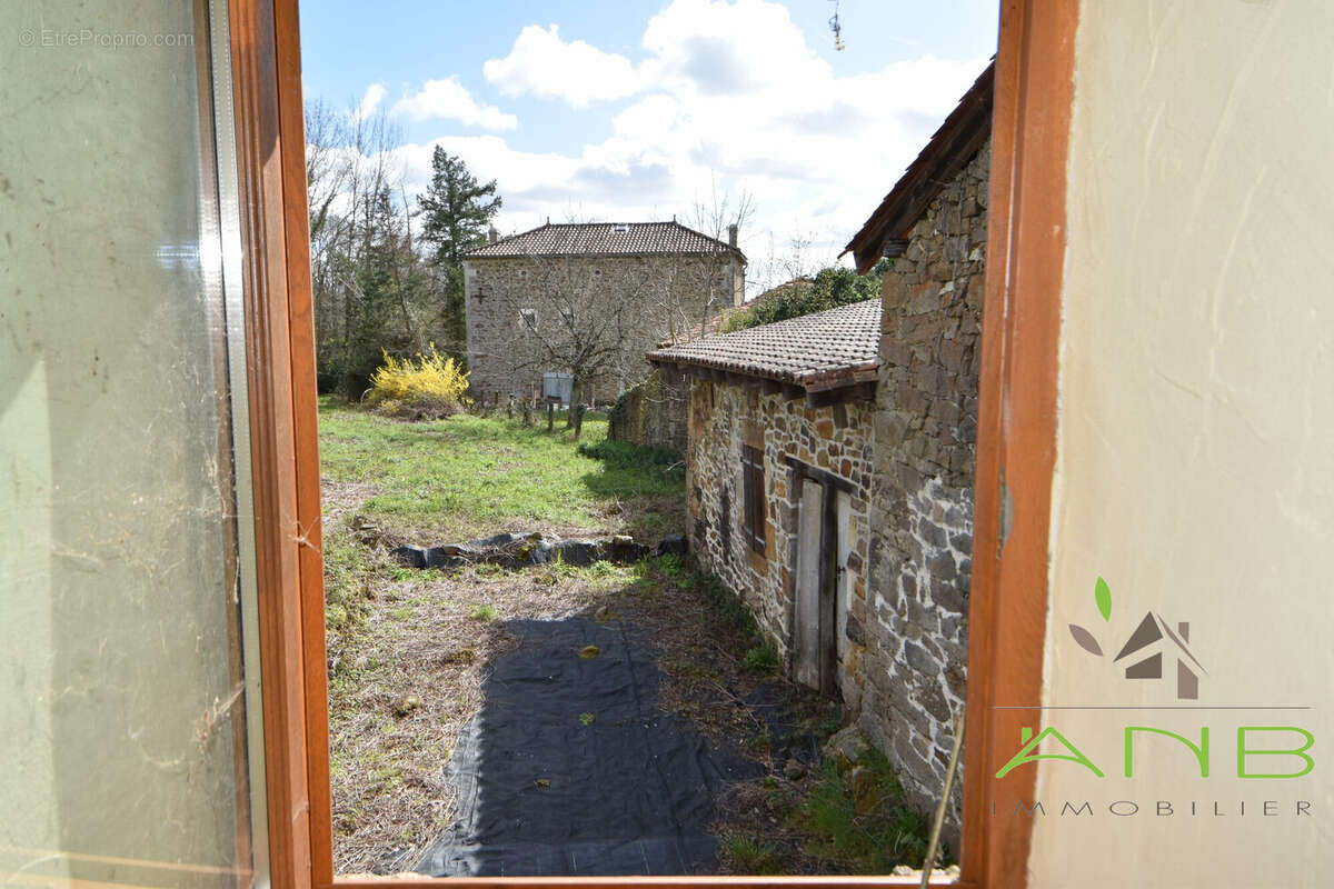 Maison à ECURAS