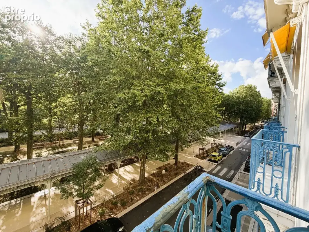 APPARTEMENT T3 traversant 92 m2 face aux parcs - photo 13