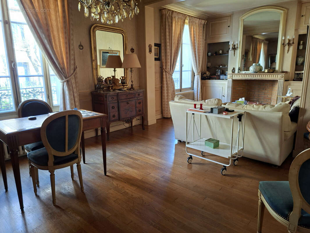 Maison à VERSAILLES