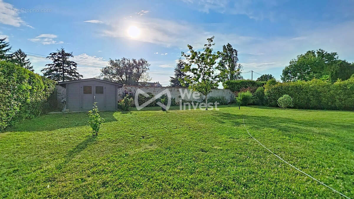 Maison 230 m² à Villeneuve-Le-Comte  - photo 3