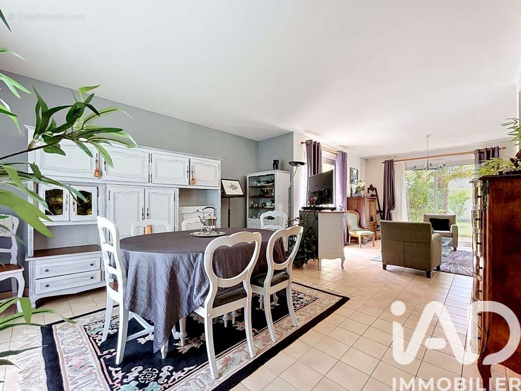 Maison 125 m² à Orvault  - photo 2