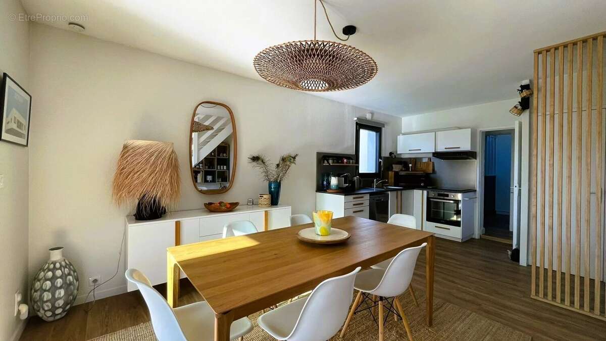 Maison à VAUX-SUR-MER