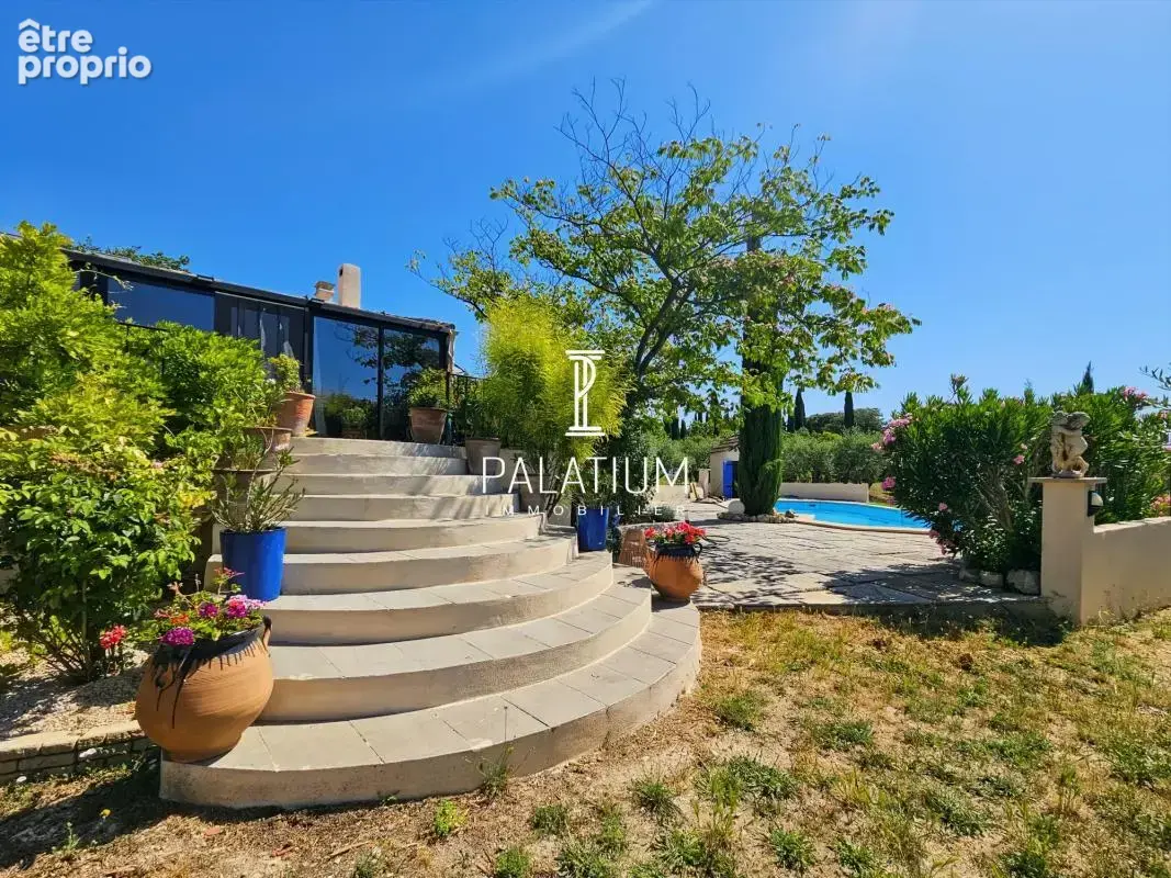MÉRINDOL - Villa 130 m² entièrement rénovée sur 1 775m² - photo 5