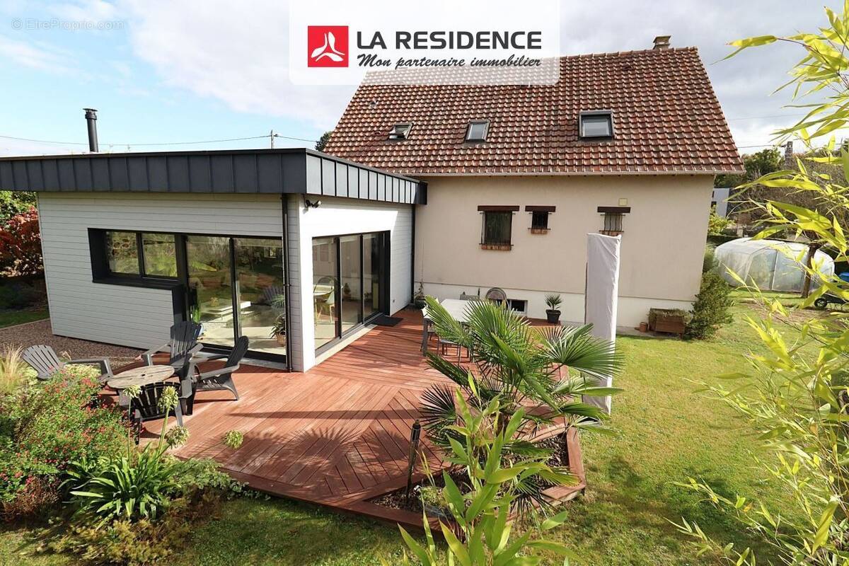 Maison à LES AUTHIEUX-SUR-LE-PORT-SAINT-OUEN