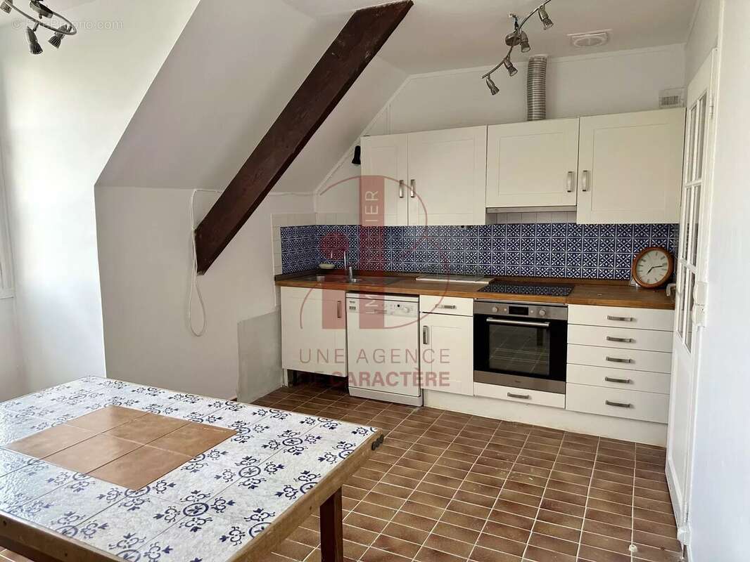 Maison à SAINT-MARTIN-EN-BIERE