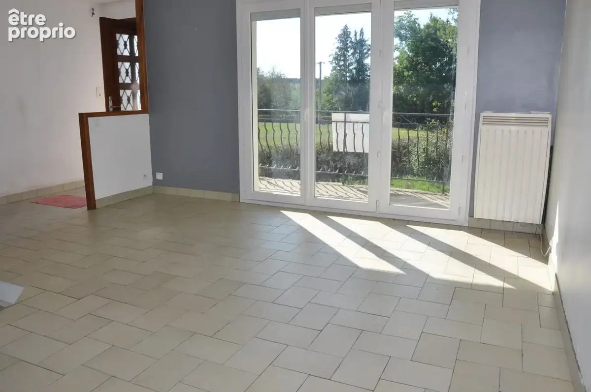 Beau pavillon avec 4 chambres à rafraichir, terrain de 2001 m2 - photo 4