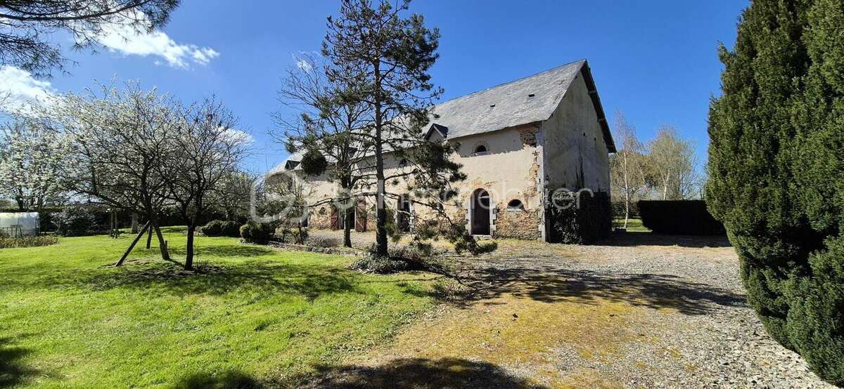 Maison à BAZOUGERS