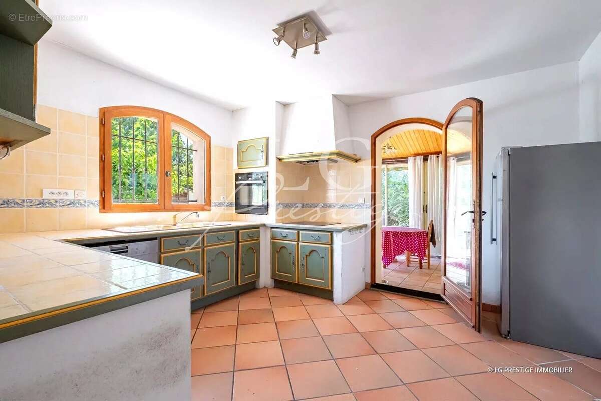 Maison à MONTAUROUX