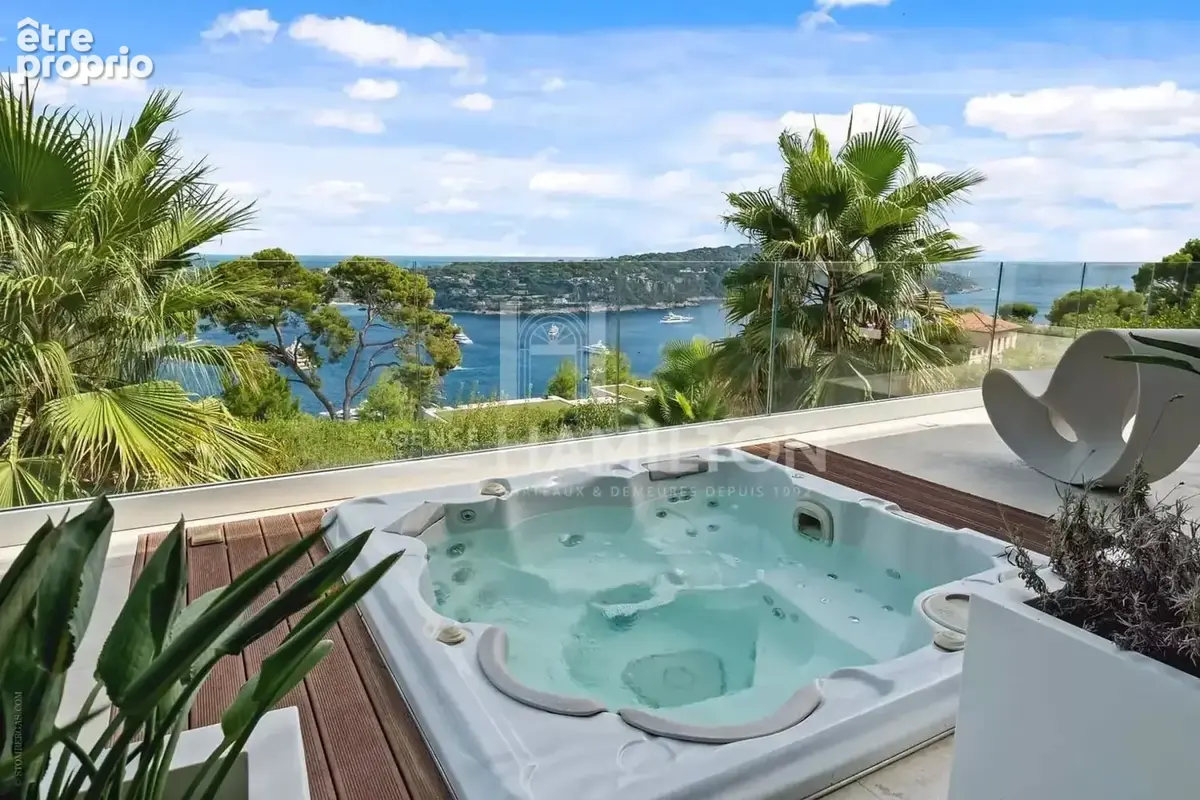 Villa Contemporaine avec Vue Mer Panoramique et Prestations Haut - photo 9