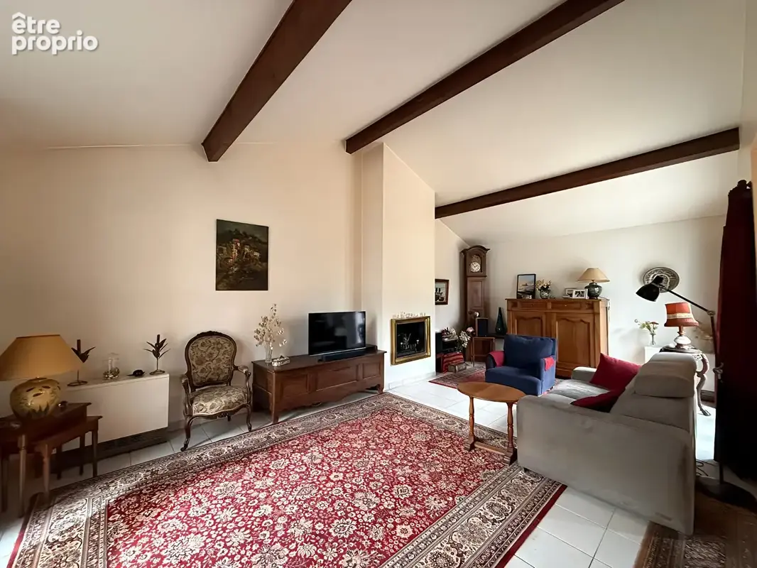 JOUY EN JOSAS  "Maison"  6 Pièce(s) - photo 3