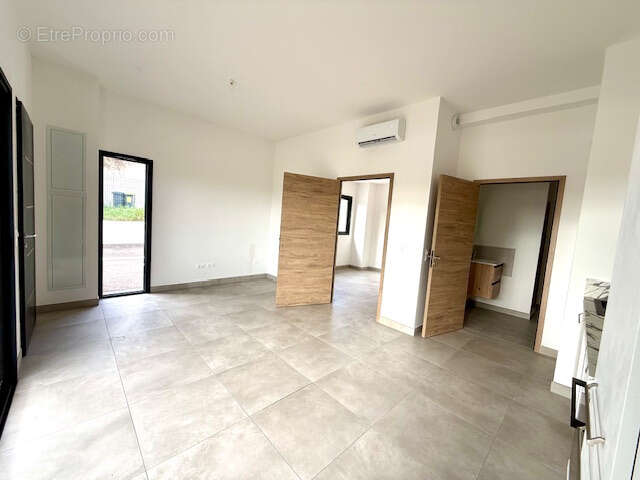 Appartement à JUVIGNAC