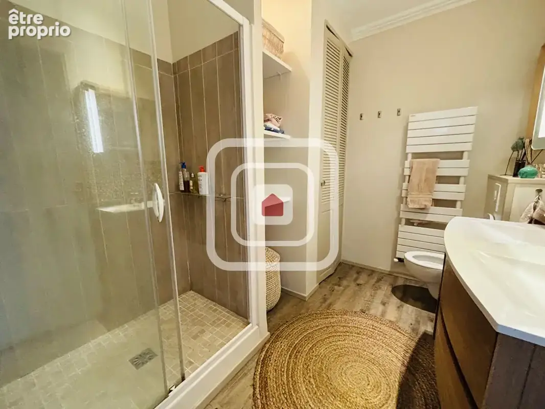 Hyper centre ville, appartement, type 5, 92 m² - photo 8