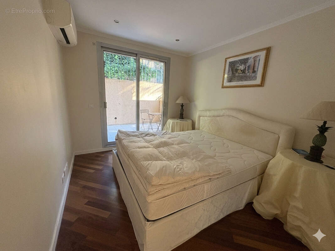 Appartement à ROQUEBRUNE-CAP-MARTIN