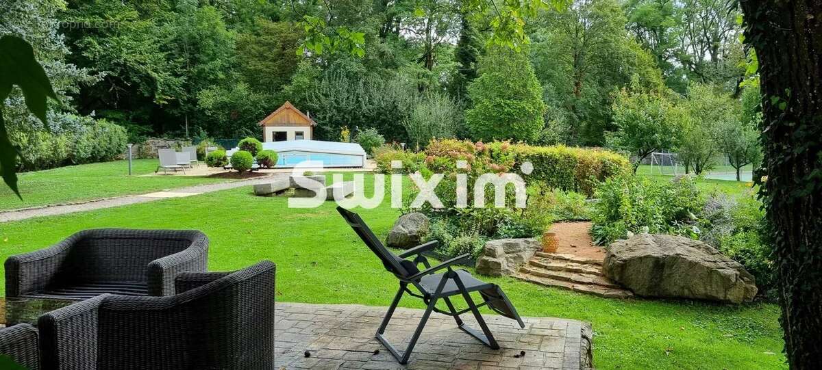 Maison à LONS-LE-SAUNIER