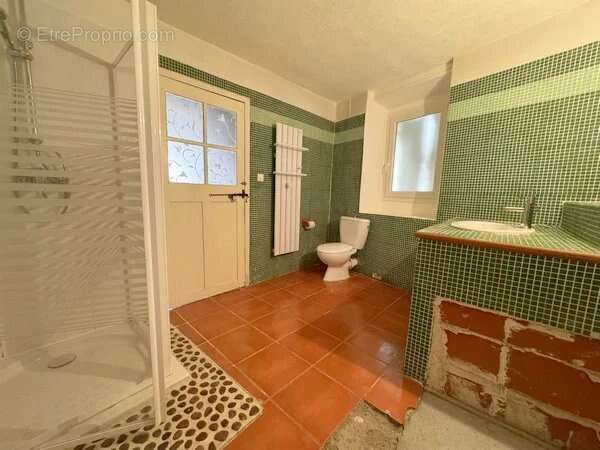 Maison 97 m² à La Motte-Saint-Martin  - photo 7