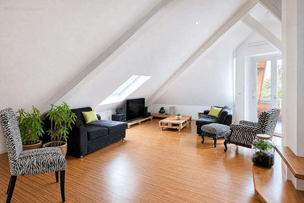 Appartement à SAINT-EGREVE