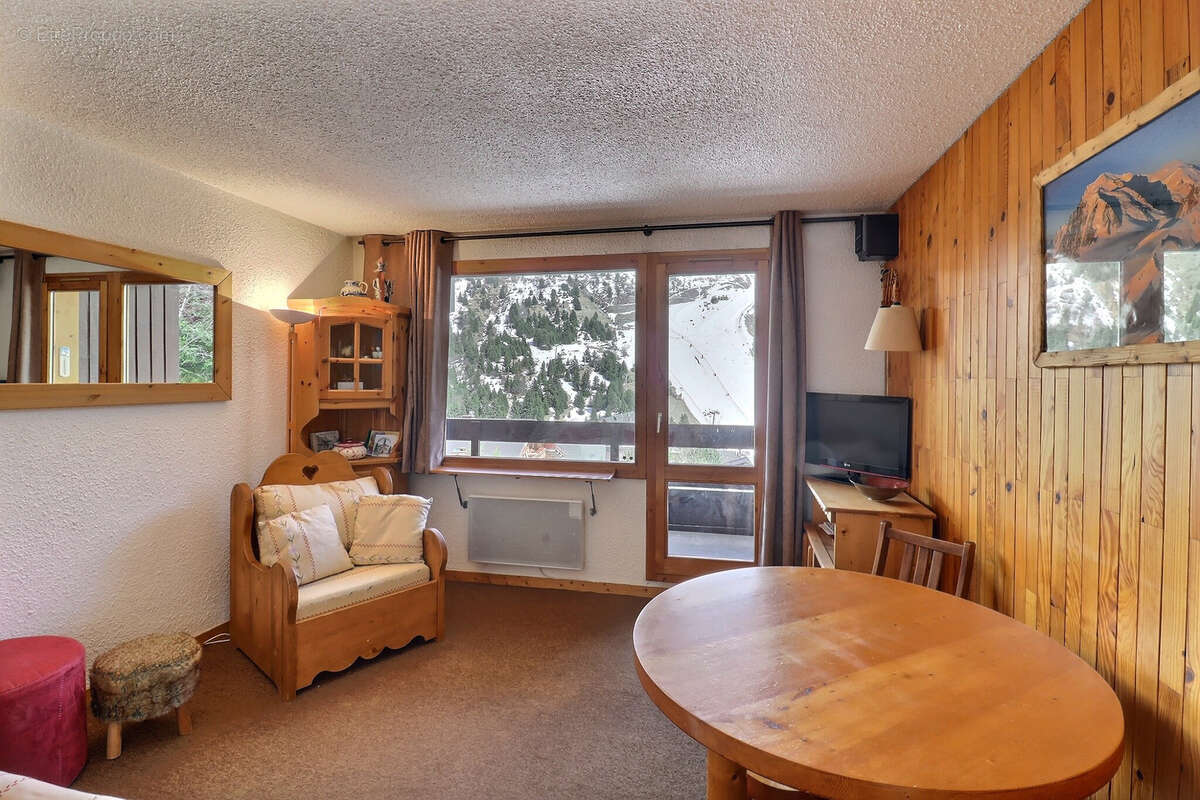 Appartement à LES ALLUES