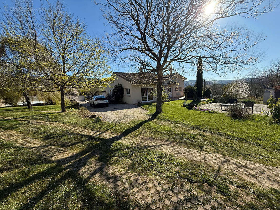 Maison à VERNOUX-EN-VIVARAIS