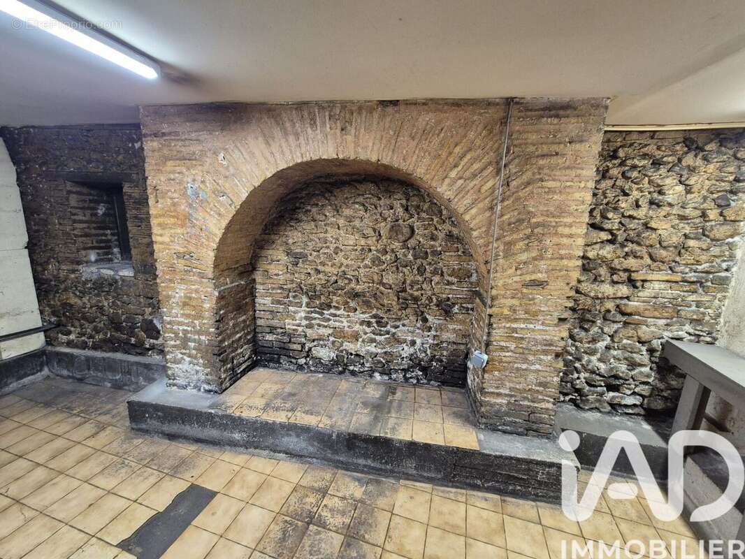 Photo 2 - Commerce à TROYES