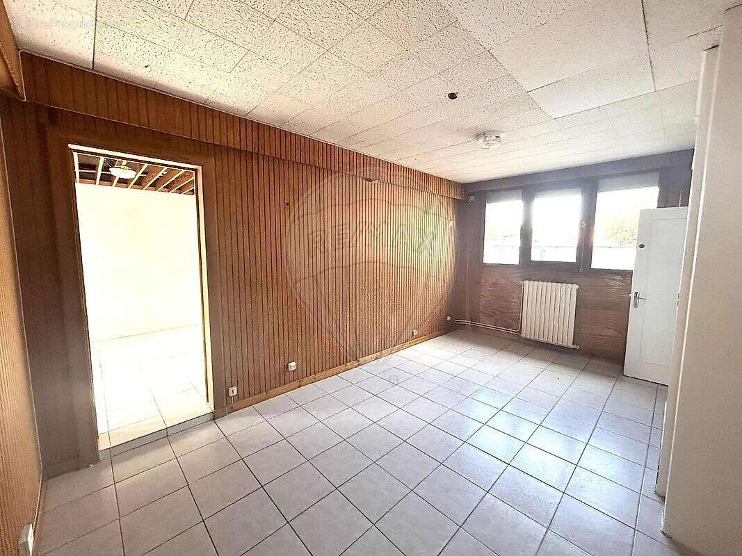 Maison à COULANGES-LES-NEVERS