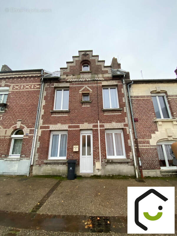 façade duplex - Appartement à ROYE