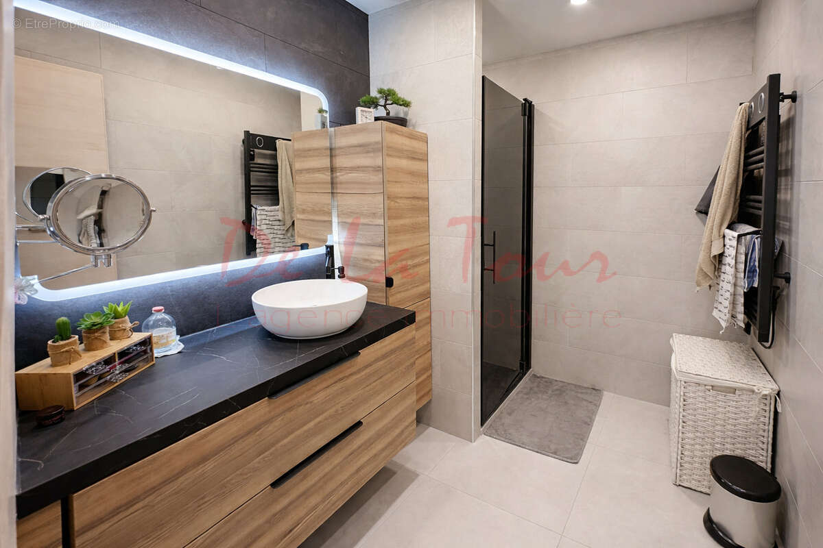 Appartement à MARSEILLE-12E