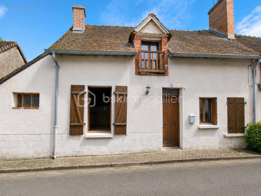 Maison à LA BUSSIERE