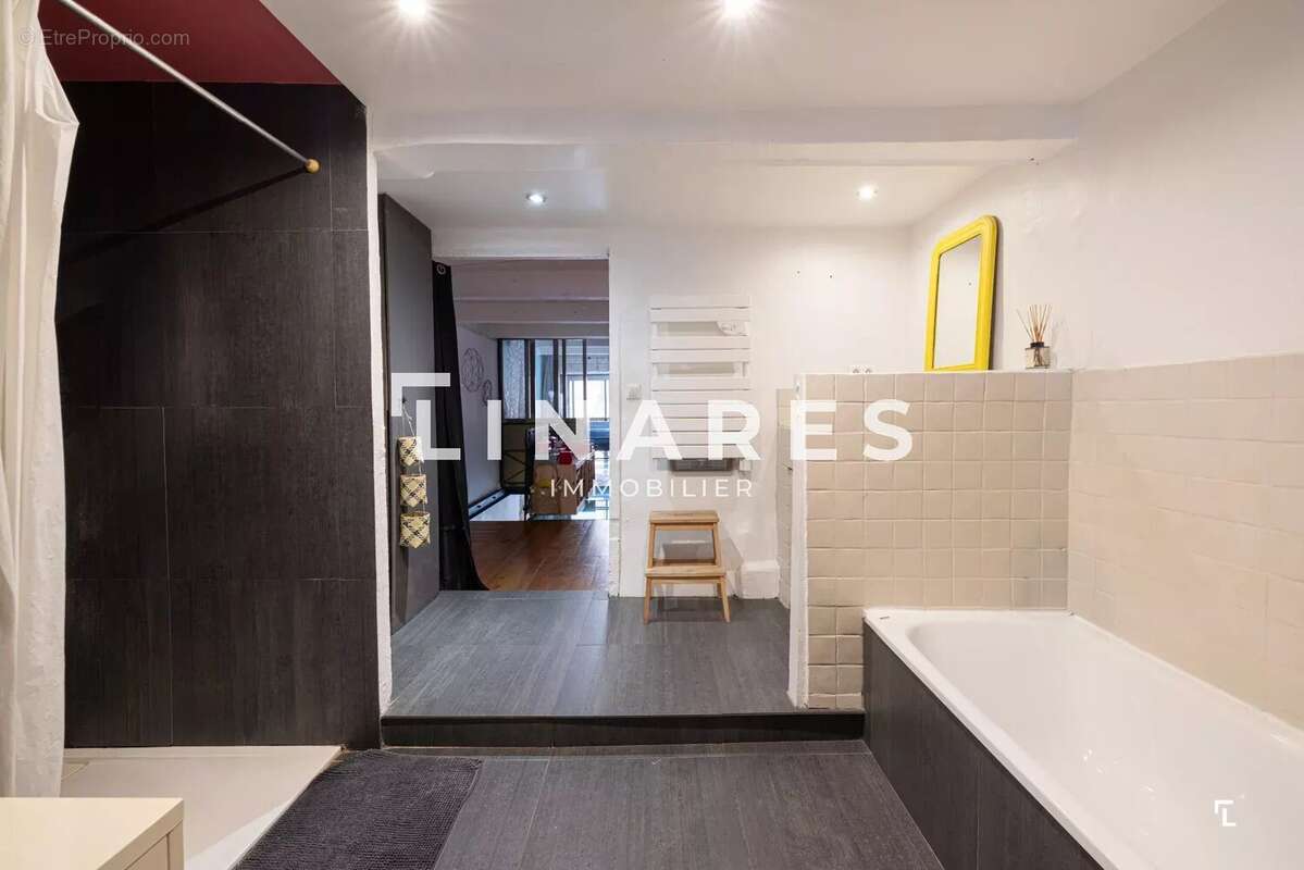 Appartement à MARSEILLE-6E