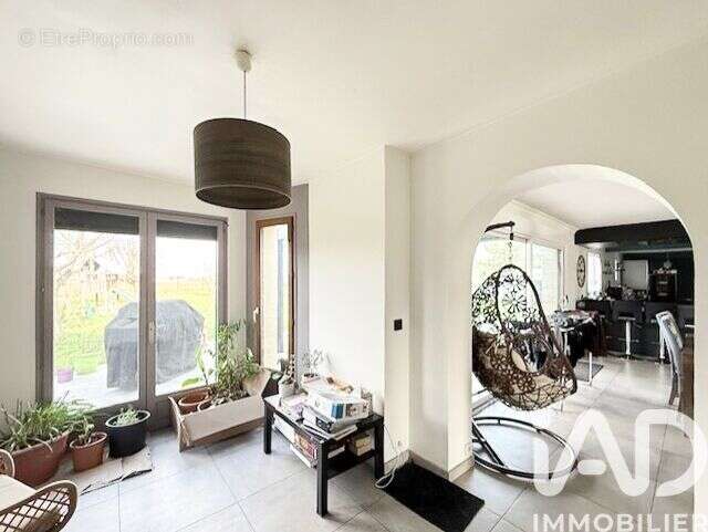 Photo 8 - Maison à SAINT-JUST-EN-BRIE