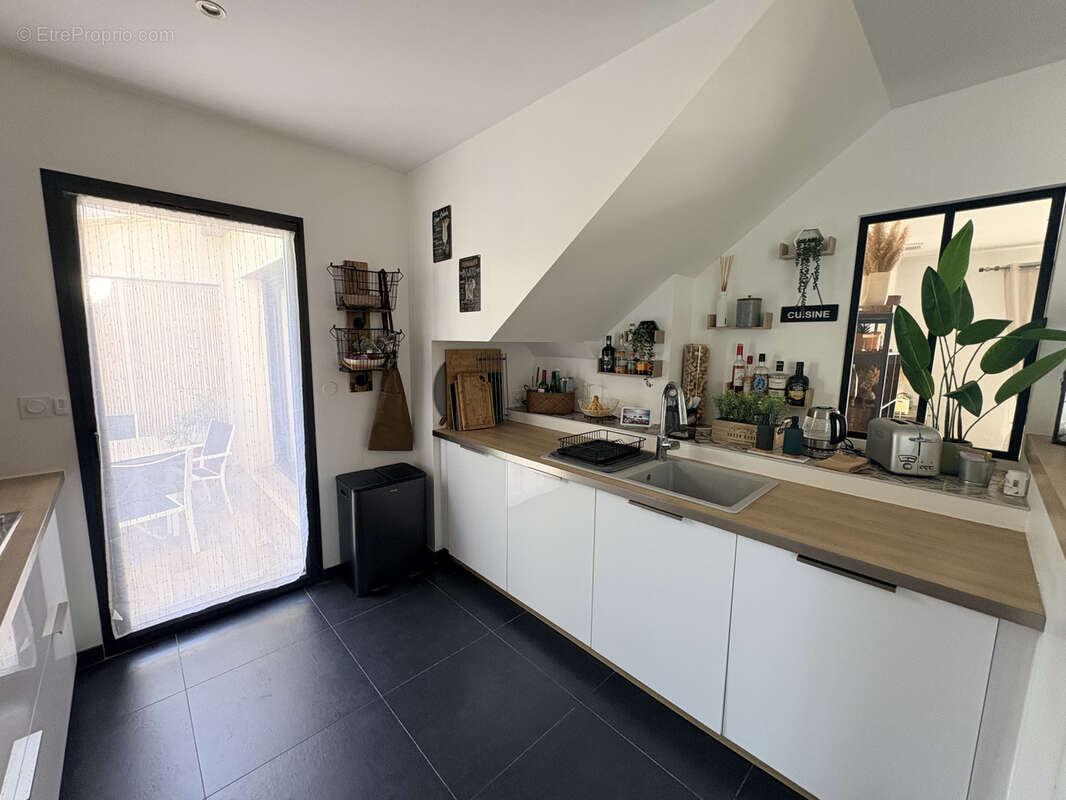 Maison à LA CALMETTE