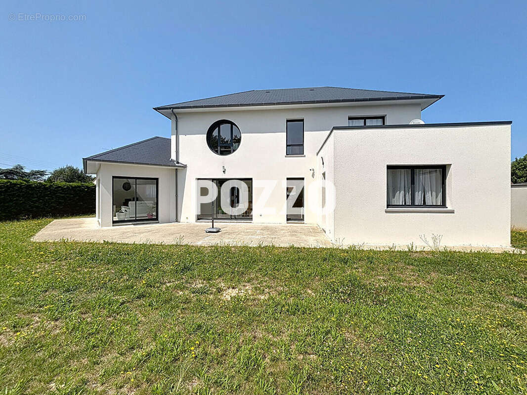 Maison à AGON-COUTAINVILLE
