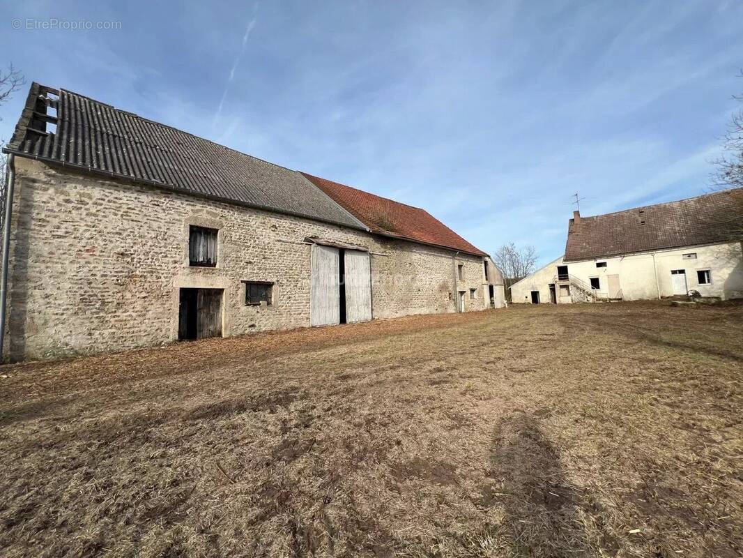 Maison à LIERNAIS