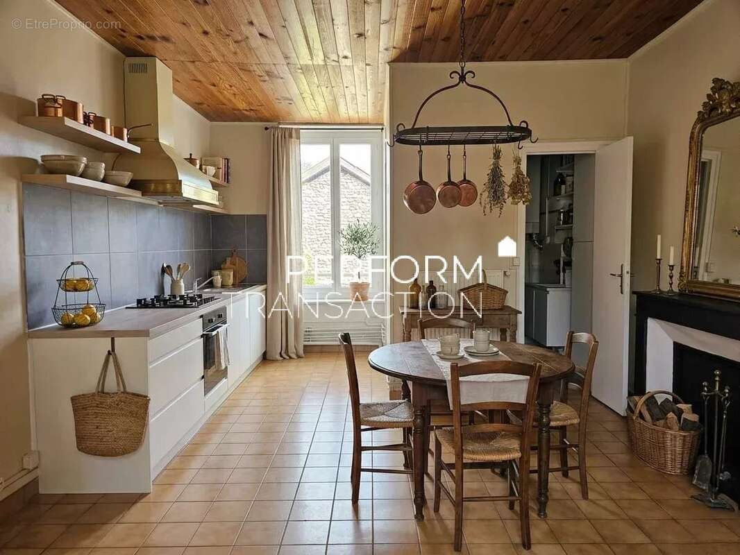 Appartement à RIVES