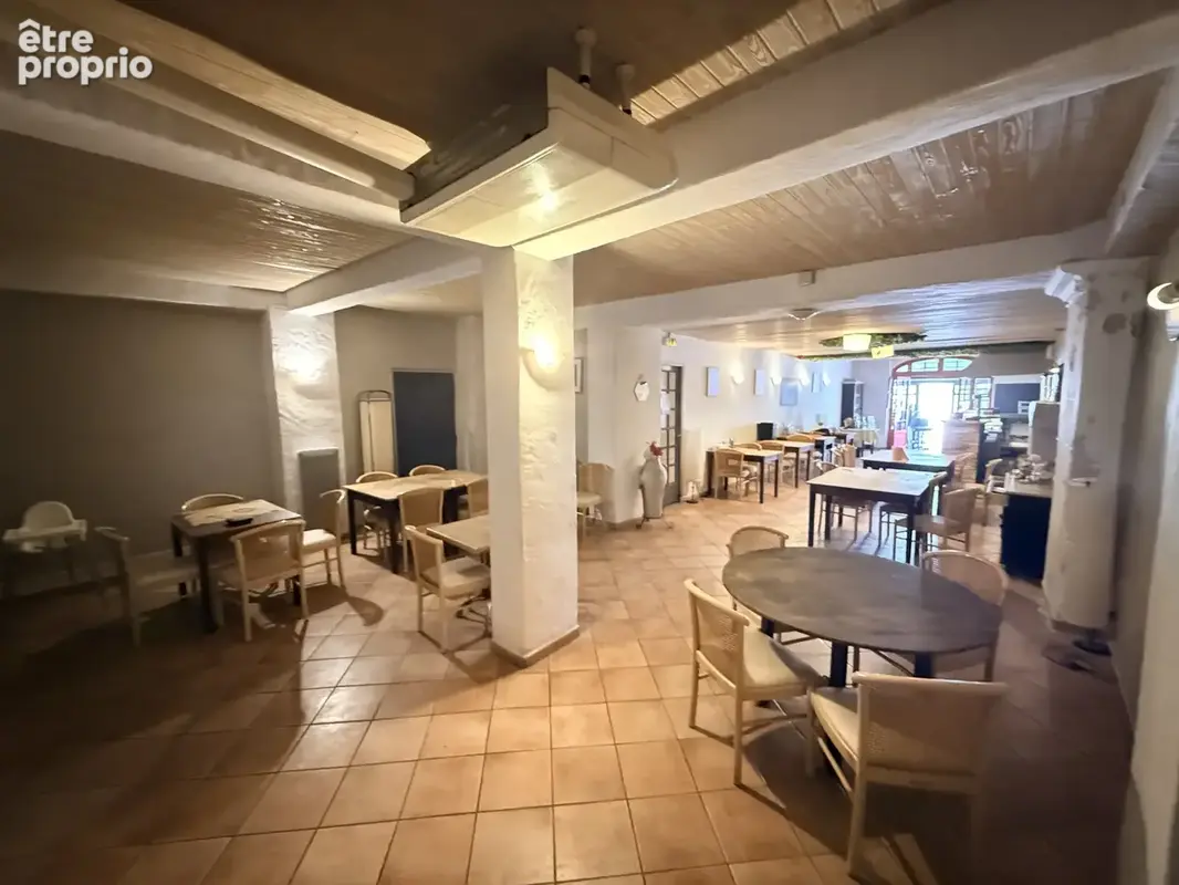 Local commercial 300 m2 à Vidauban - photo 3