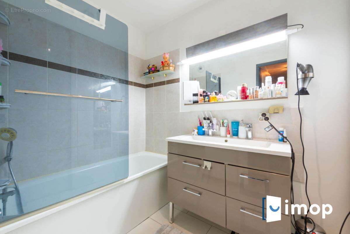Appartement à AUTEUIL