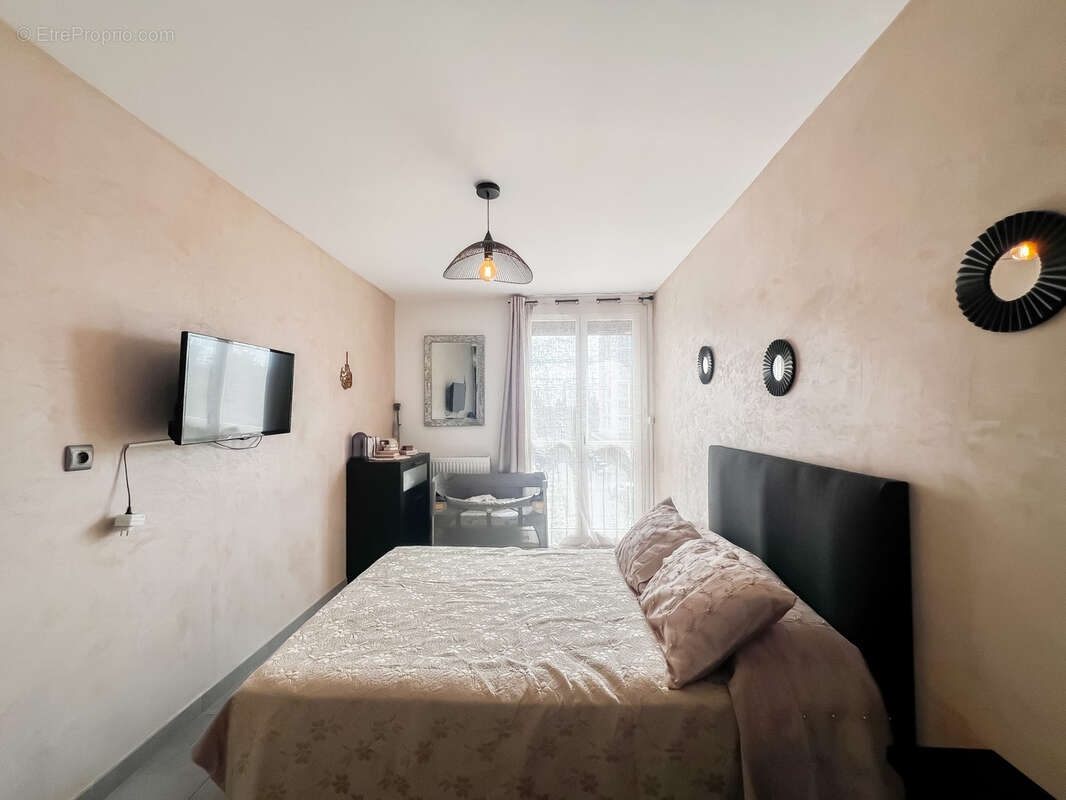 Appartement à PORT-DE-BOUC