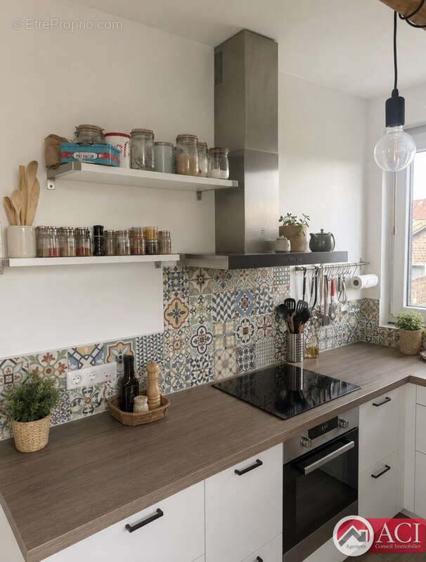 Maison à BORNEL