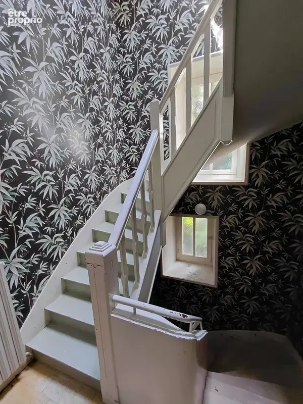 Maison familiale avec dépendances et jardin en centre-ville de La Flèche ! - photo 10