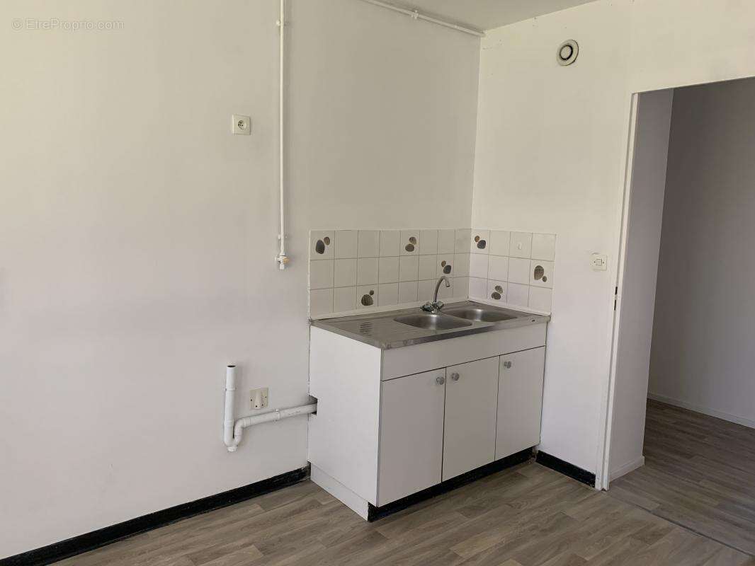 Appartement 6 pièces de 111 m2 - photo 2
