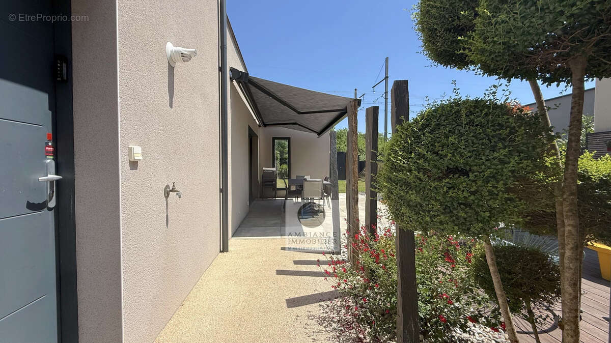 Maison à GUILHERAND-GRANGES