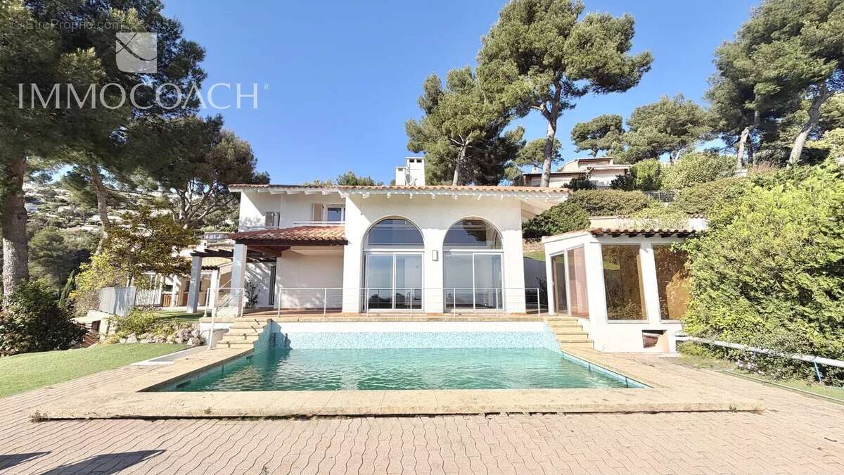 Maison à HYERES