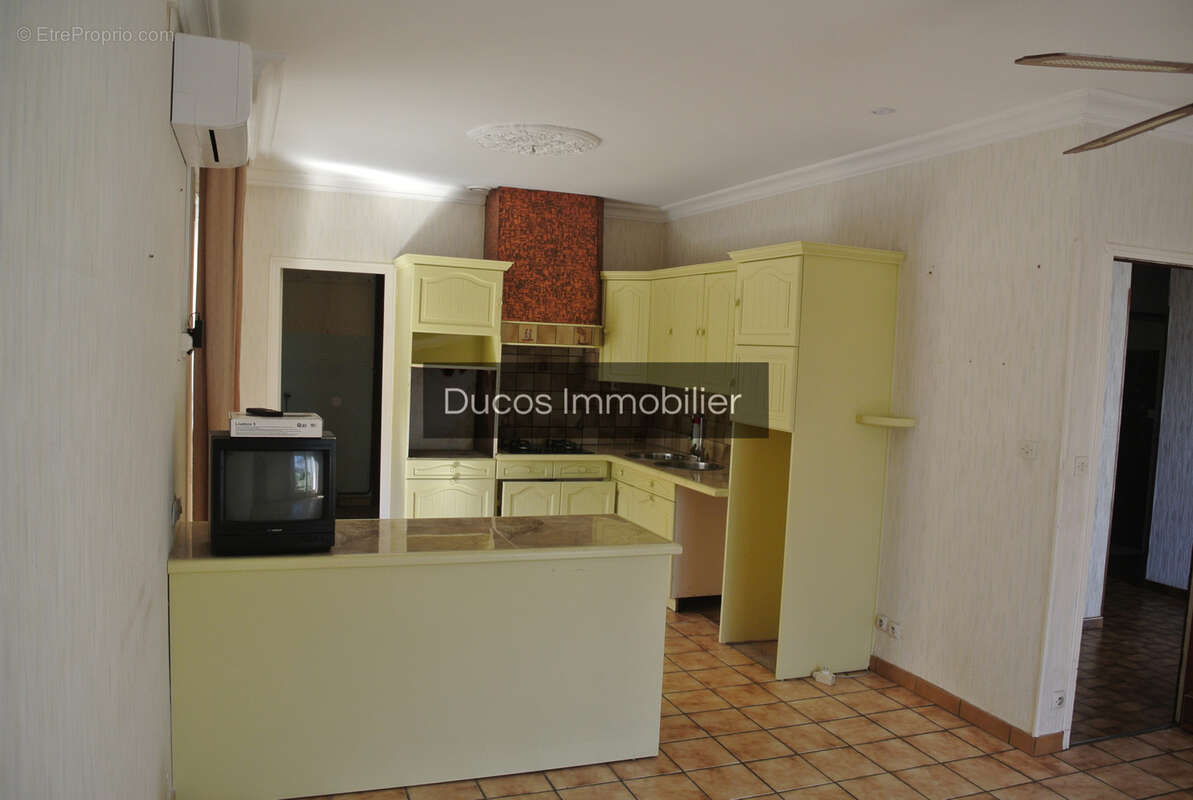 Maison de plain pied 3 chambres et grand garage de 128 m2 - photo 7