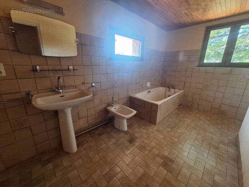 Maison à SAINT-CERE