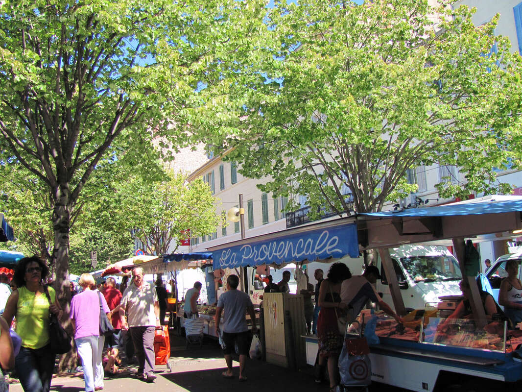 Appartement à MARSEILLE-6E