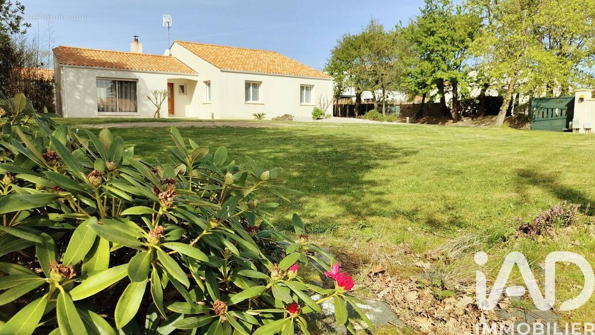 Photo 1 - Maison à TALMONT-SAINT-HILAIRE