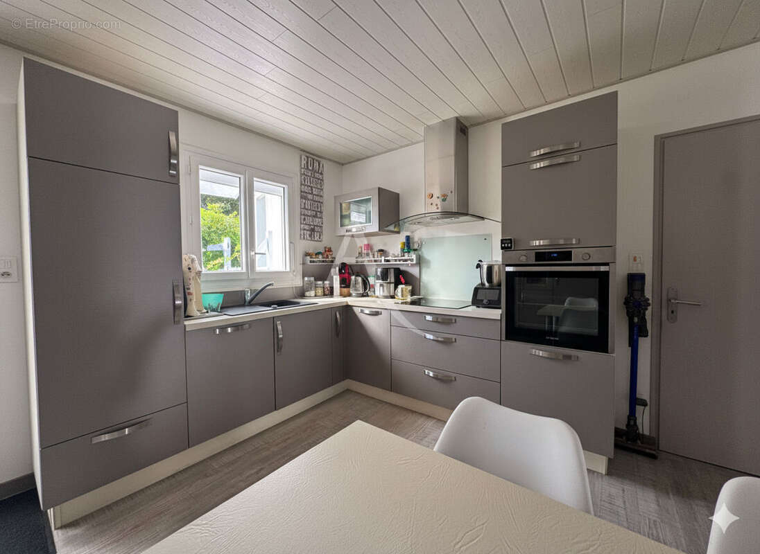 Maison à SAINT-MAIXENT-SUR-VIE