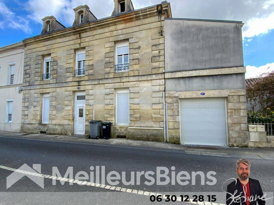 Maison à MONTENDRE